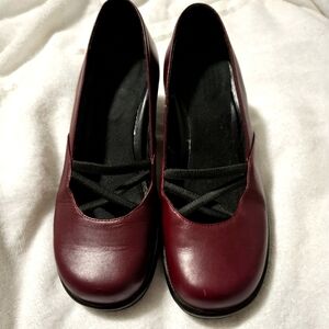 Dansko Burgundy Leather Cross Elastic Strap Mary Jane Clogs Womens Size 37
